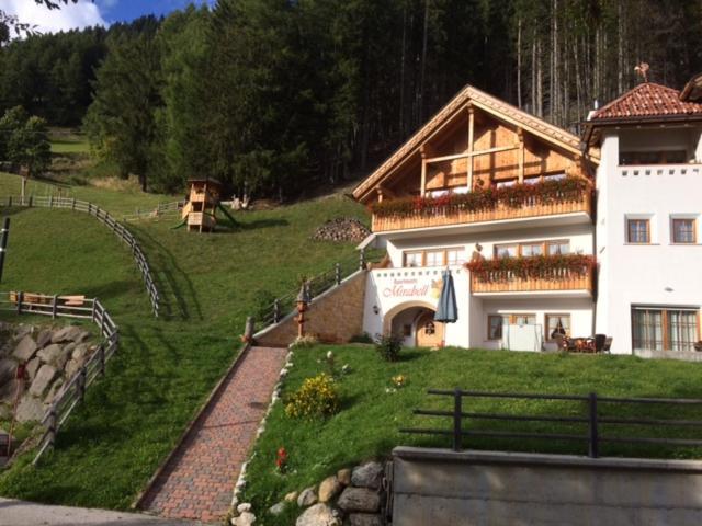 Apartments Mirabell Livinallongo Del Col Di Lana Eksteriør billede